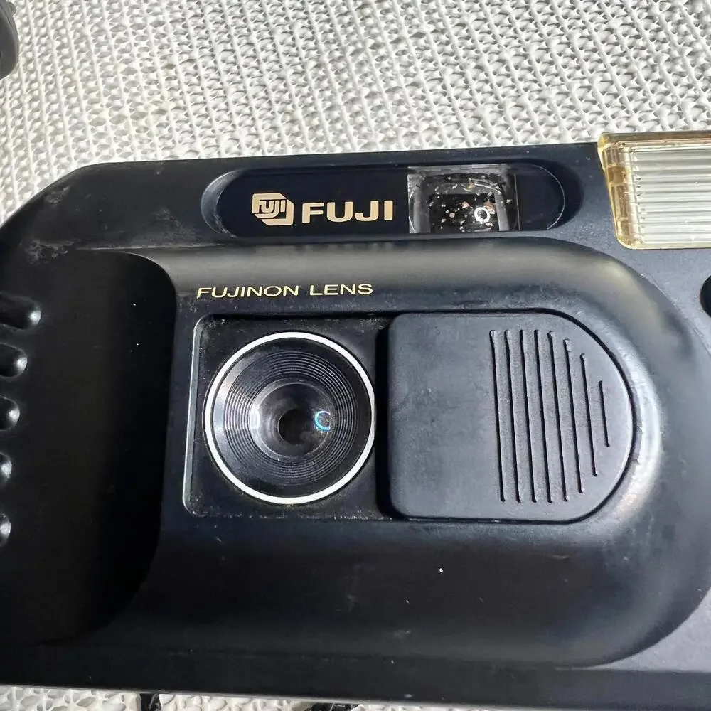 Fuji‎ DL-7 35mm Point Shoot Film Camera Fujinon Lens Made in Japan w/ Case AS-IS